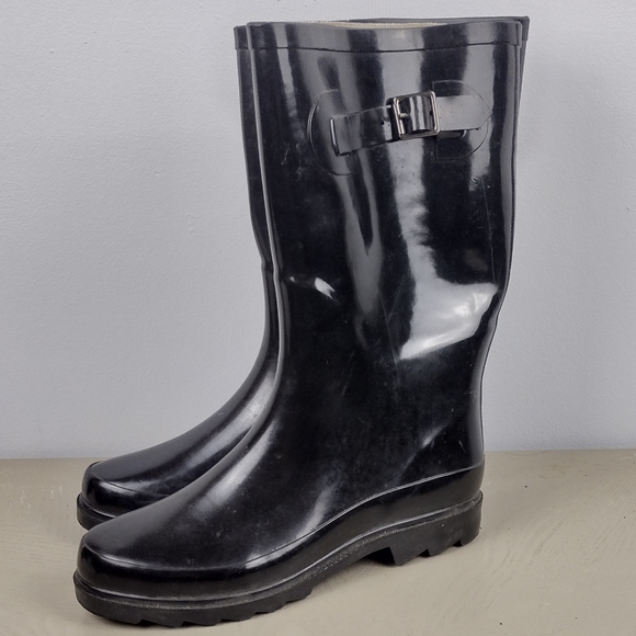 Black Rain Boots - Picture 4 of 8